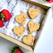 Load image into Gallery viewer, Strawberry - Vanilla Valentine&#39;s Day Wax Melts | 8 pcs
